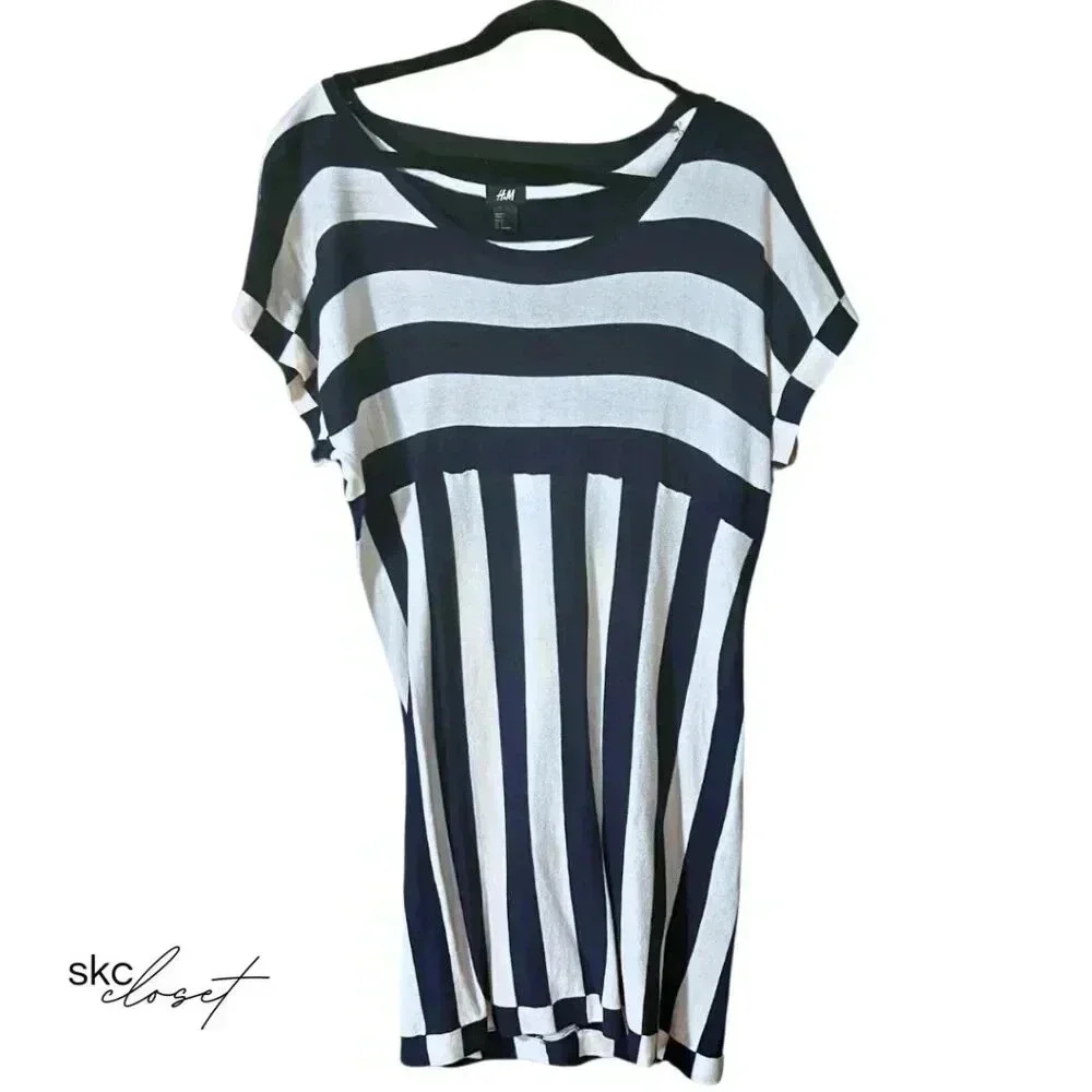 EXPRESS Women's Navy Blue/White Stripe Short-Sleeve Sweater Dress, S